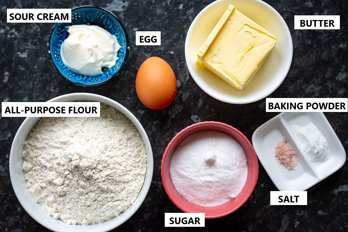 Ingredients for the pastry base and top of Draugystes Pyragas.