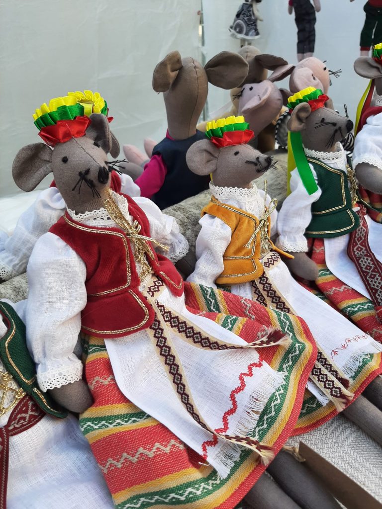 Handmade dolls - mice dressed in traditional LIthuanian dress.