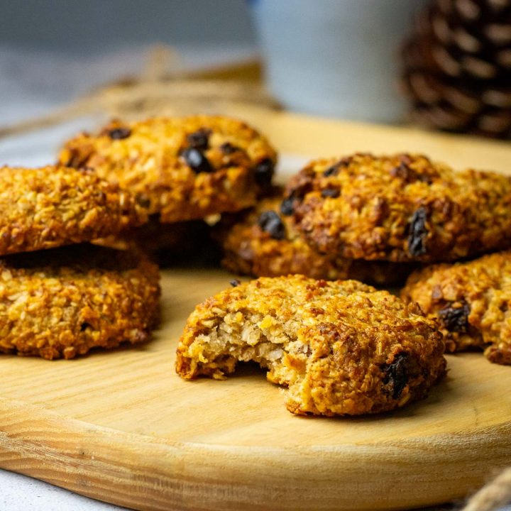 Lithuanian Lenten Cookies with oatmeal, banana and honey on a wooden board.