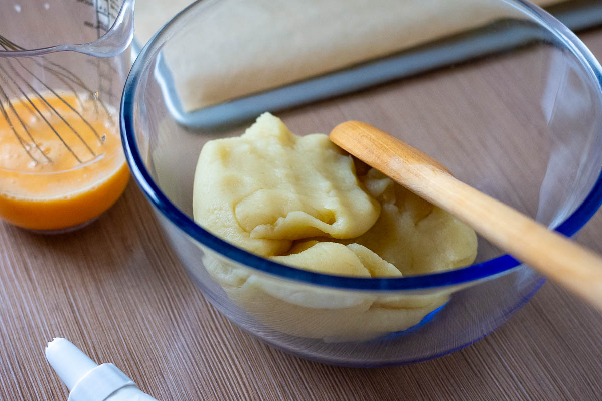 Scalded flour cooling in a bowl.