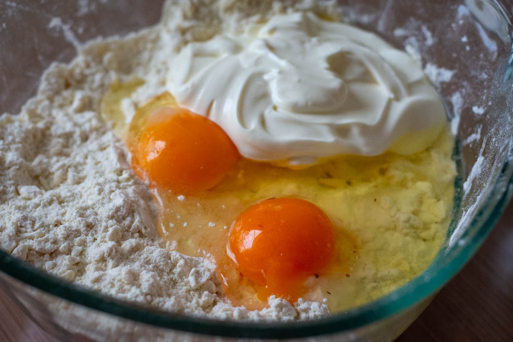 All pastry ingredients for Lithuanian meat pastries in a bowl.