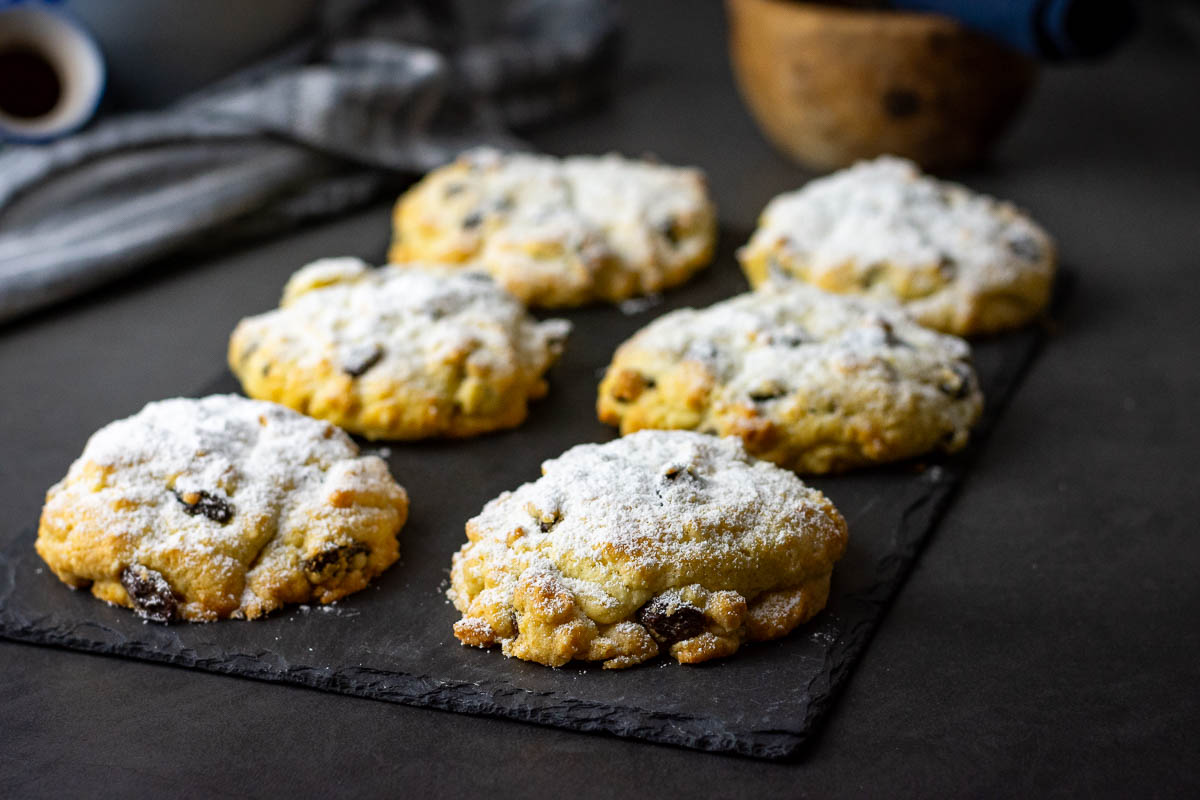 Lithuanian rock cakes dusted with powdered sugar.